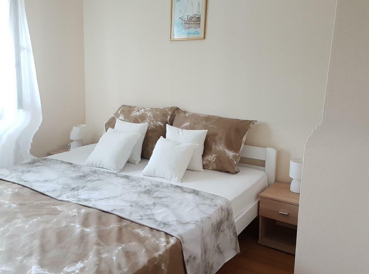 Apartment Anamaria 希贝尼克 外观 照片