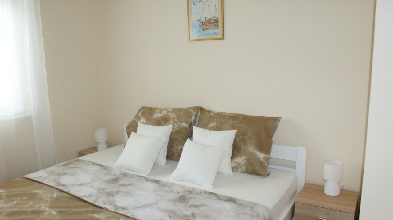 Apartment Anamaria 希贝尼克 外观 照片
